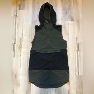 Indyeva Cangur Women's Black & Olive Hooded Vest Wind Resistant